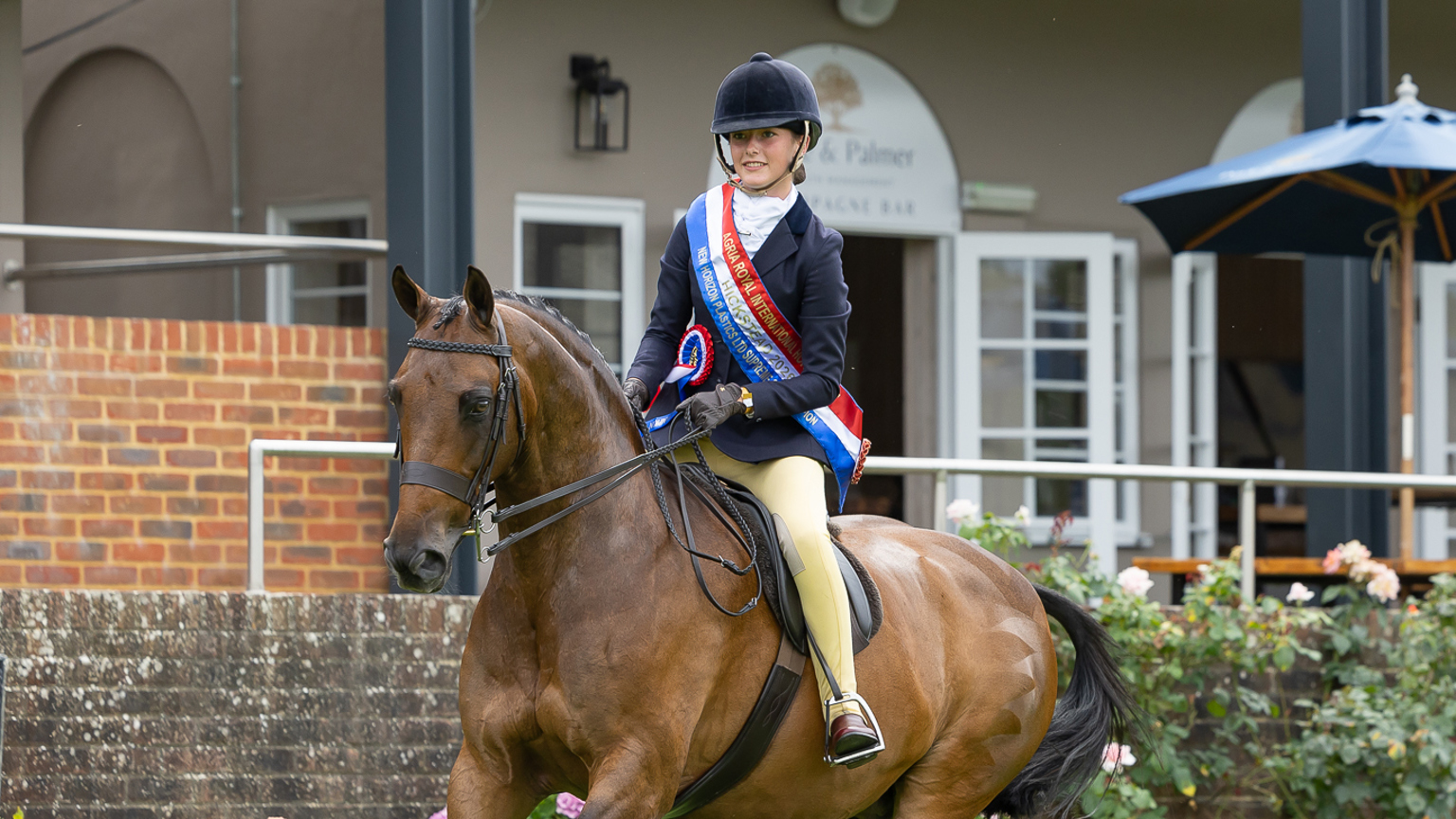 RIHS_CHAMPION_ISLA SMITH_SUTTON GRANGE FANCY THAT_B&C_20260722-6.jpg