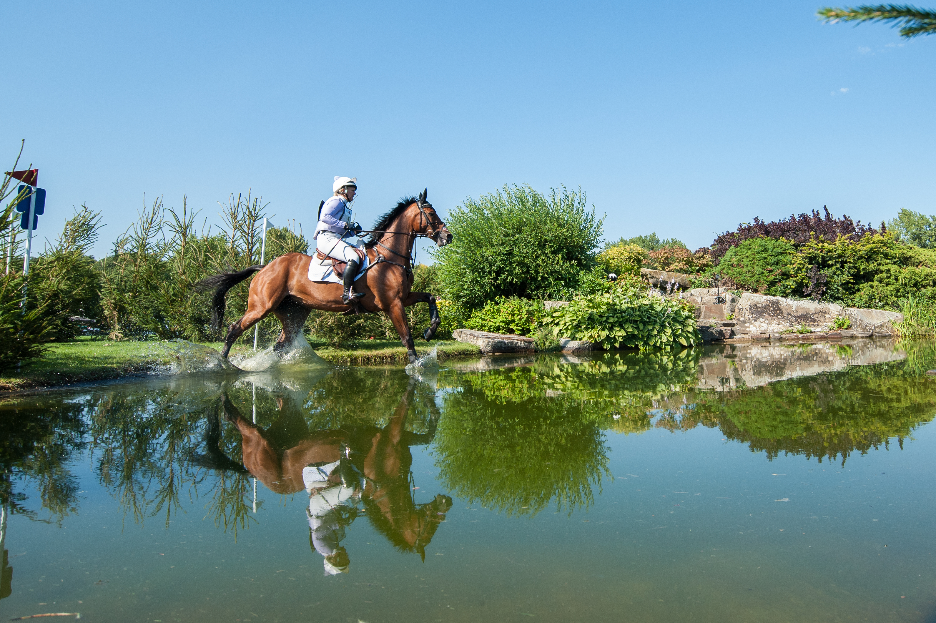 Gemma Tattersall & Santiago Bay KS44823