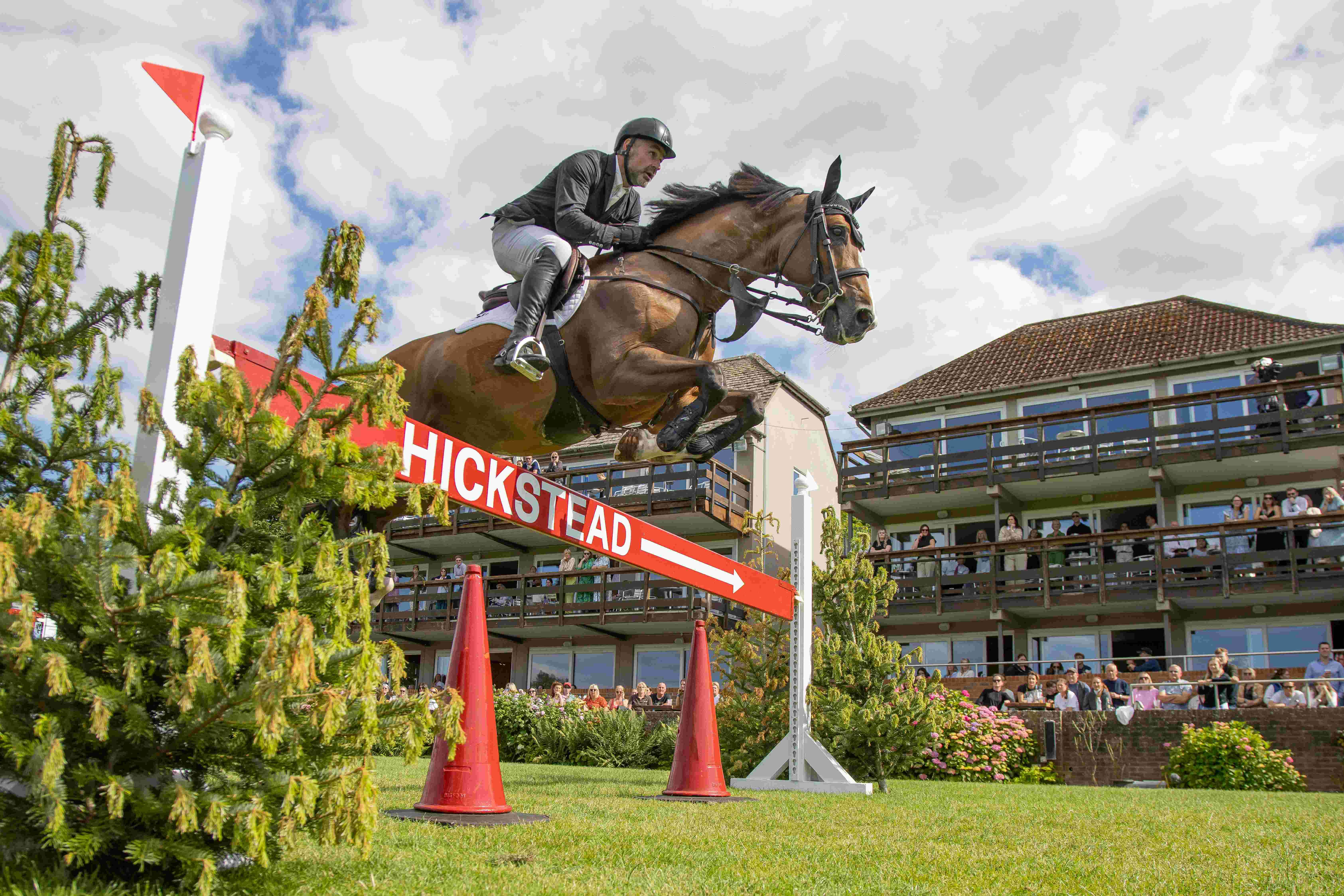 Elliott Rowe & Hyperion VP Wisbecq C B&H (4)