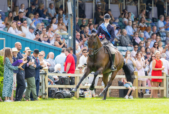 WINNER_HANNAH HORTON_TIGBOURNE_HUNTER_20260620-11.jpg