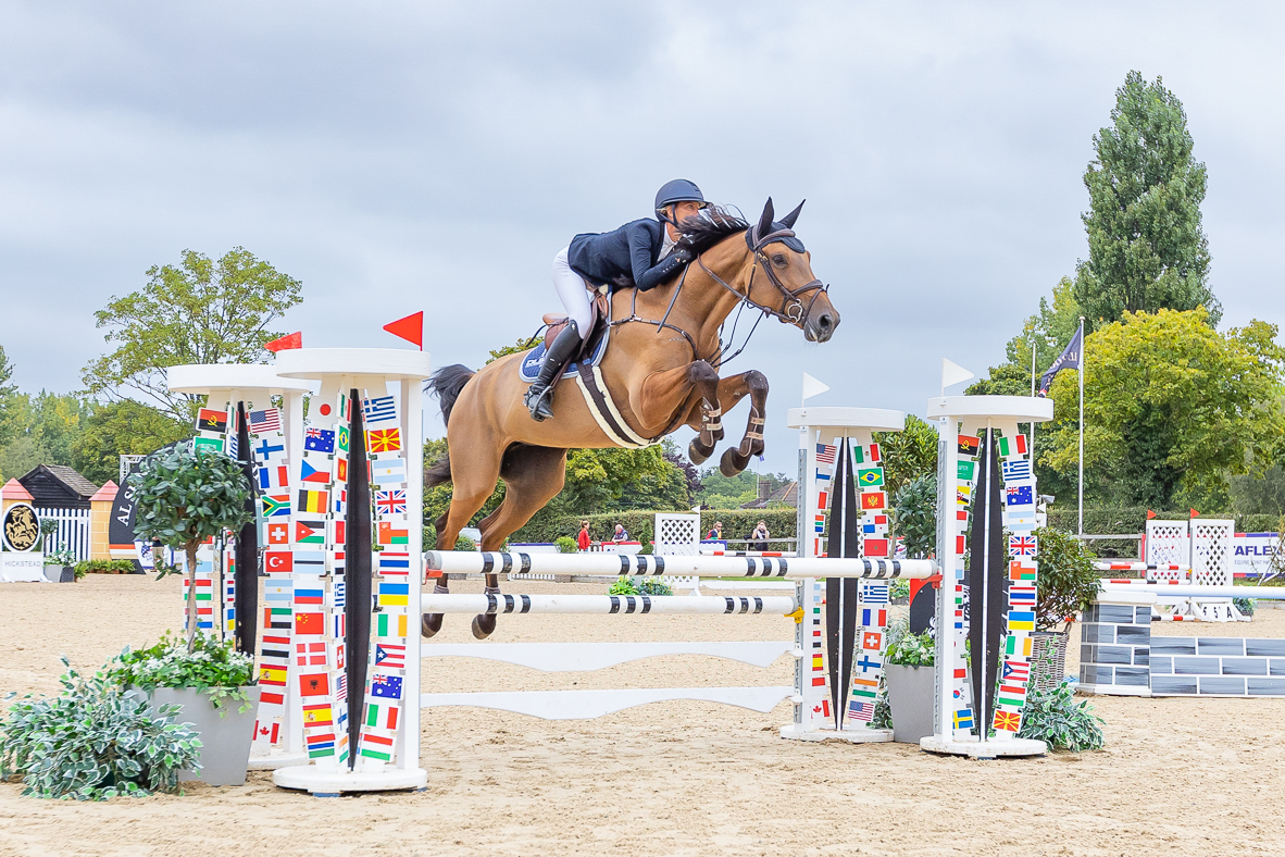 Louise Simpson And Bye Felicia 19 B&H (5)